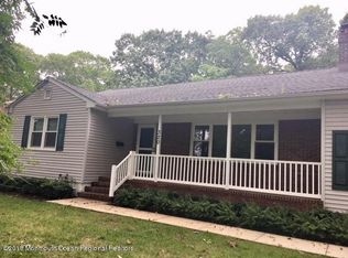 320 S Lincoln Ave, Oakhurst, NJ 07755