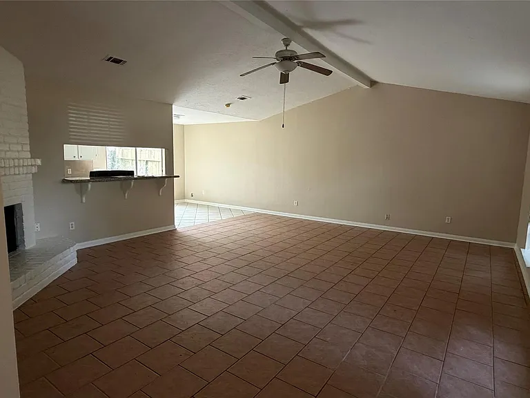 1006 Grand Junction Dr — Photo 14