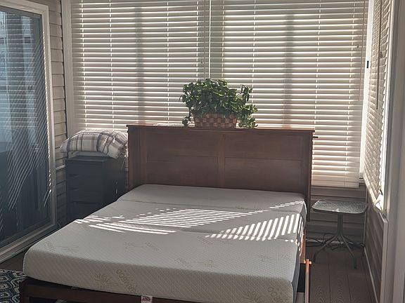 5th image of 16627 Sunshine Ave