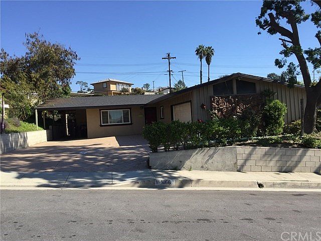 2nd image of 1066 Hillside St