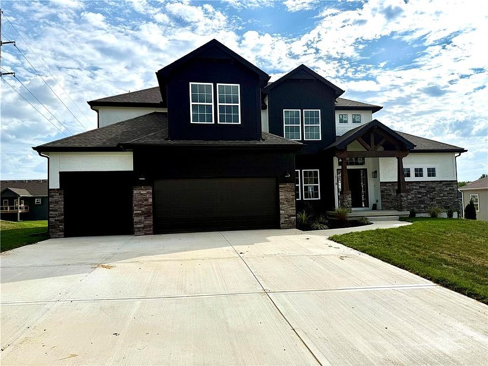 1st image of 1011 Poplar Ln