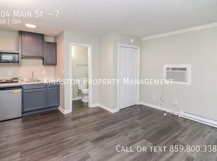 904 Main St #7, Millersburg, KY 40348