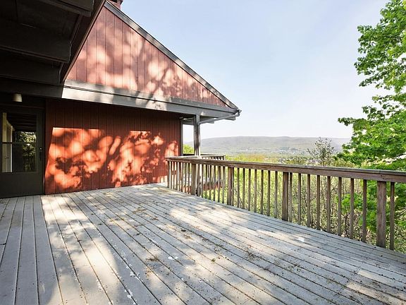 BerkshireHathaway_Roderick_13