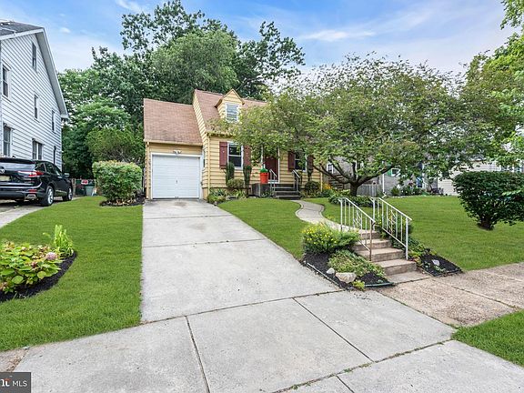 5th image of 241 Addison Ave