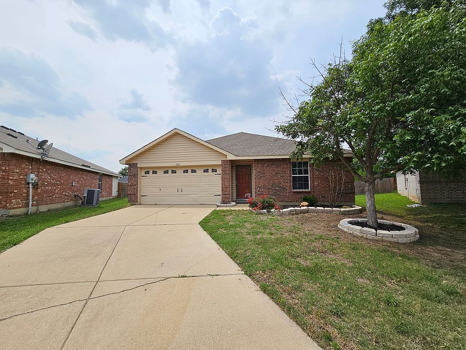1st image of 1517 Queens Brook Ln