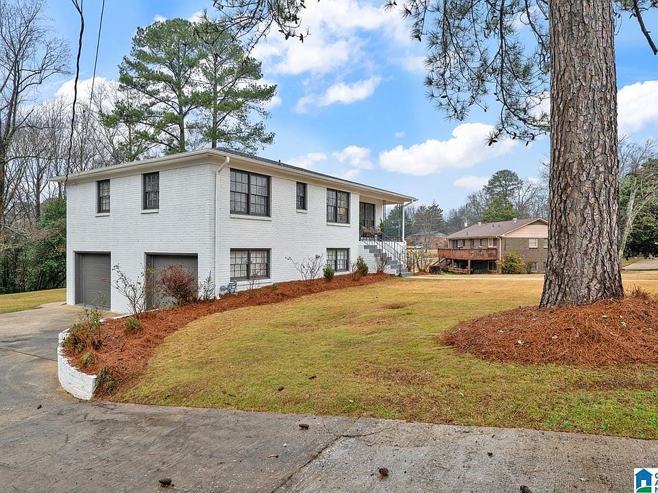 1st image of 301 Mozelle Cir