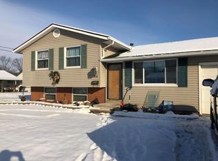 566 Mowrer Rd, Circleville, OH 43113