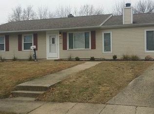 1003 Cypress Ln, Joliet, IL 60435