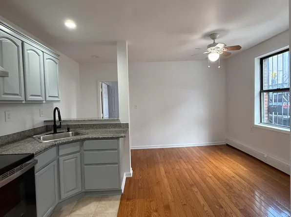 45-49 162nd St #1F, Flushing, NY 11358