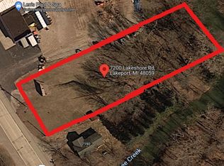 7200 Lakeshore Rd, Fort Gratiot, MI 48059