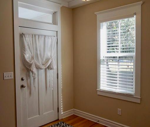 3rd image of 2728 Algonquin Ave