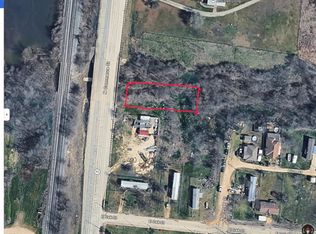 N Commerce St, Granger, TX 76530