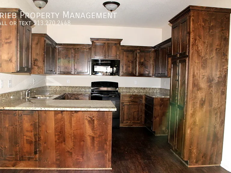 21942 W 125th Pl #10 — Photo 4