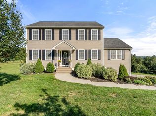 241 Dresser Hill Rd, Dudley, MA 01571