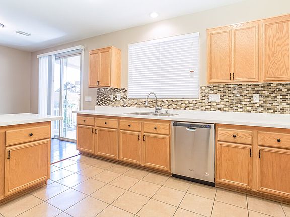 5th image of 10731 Iona Island Ave