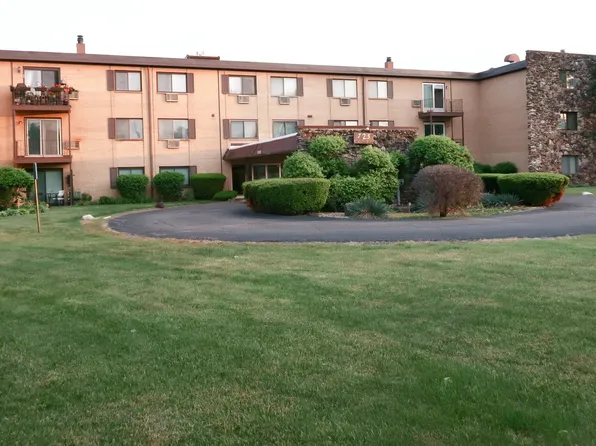 725 W Dempster St APT 308, Des Plaines, IL 60016