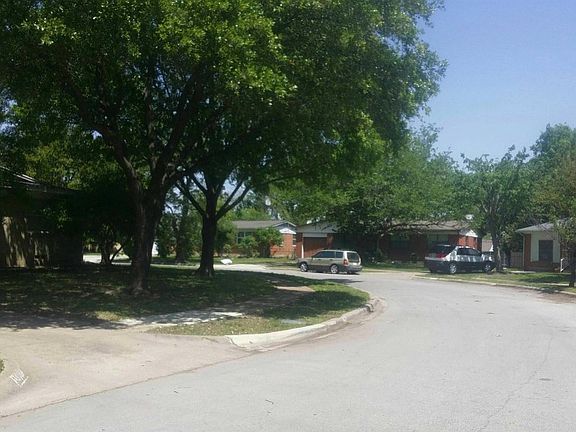 4th image of 10915 Park Oak Cir