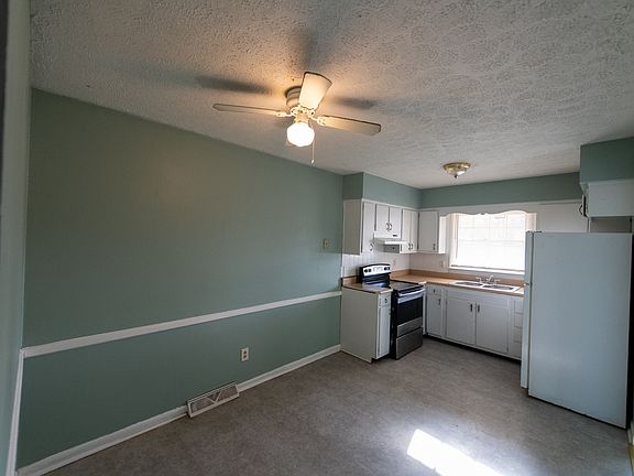 3rd image of 673-675 Anniston Dr #673