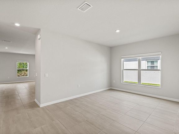 3rd image of 3653 Sapphire Hollow Way