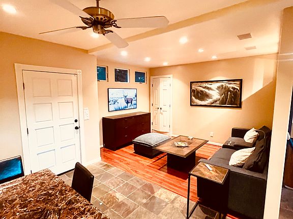 4th image of 33 Bay Vista Dr #1