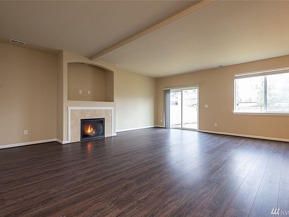 5th image of 2205 165th St E