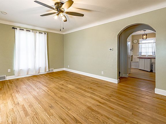 3rd image of 214 Main St