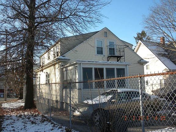 4th image of 232-230 Narragansett Ave
