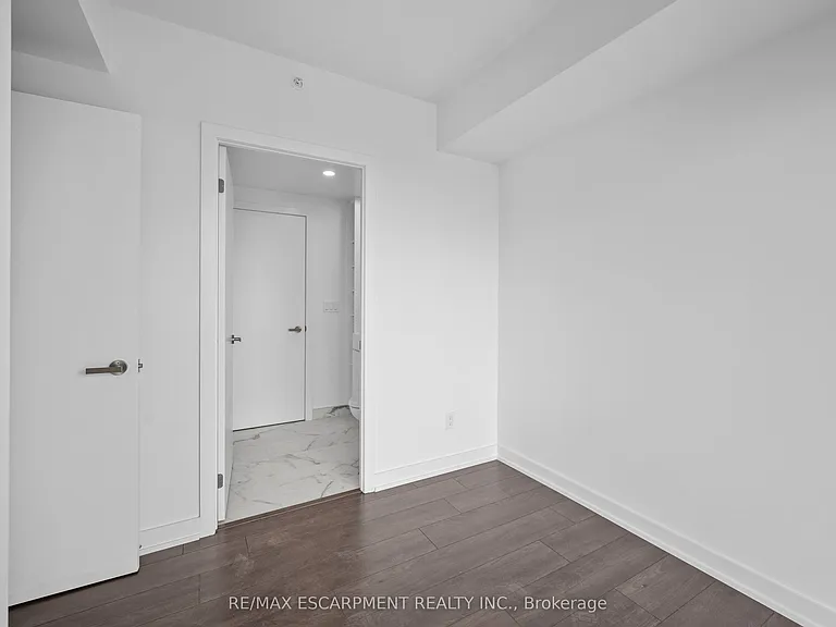 370 Martha St #1503 — Photo 12