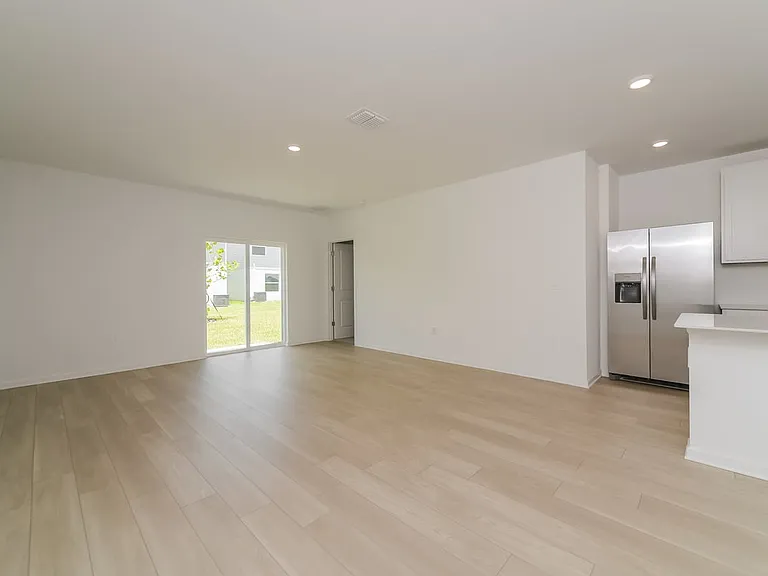 6417 Domizio Dr — Photo 4