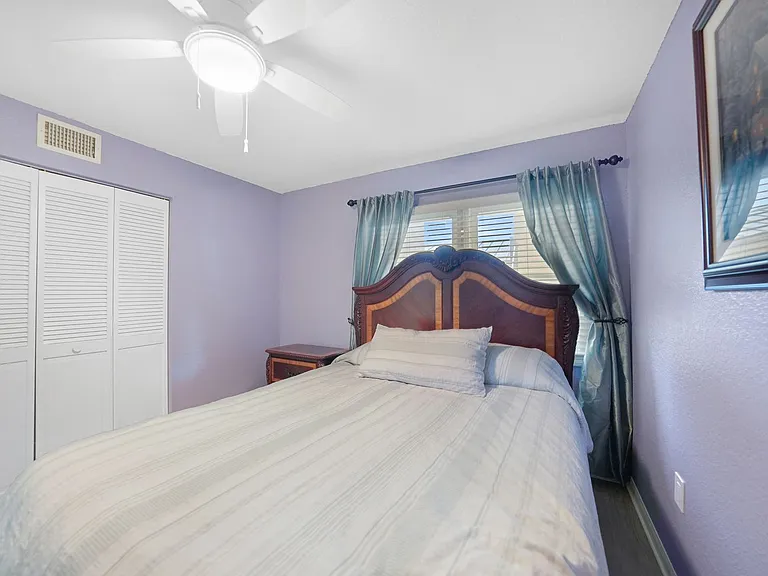 240 Lewis Cir #513 — Photo 17