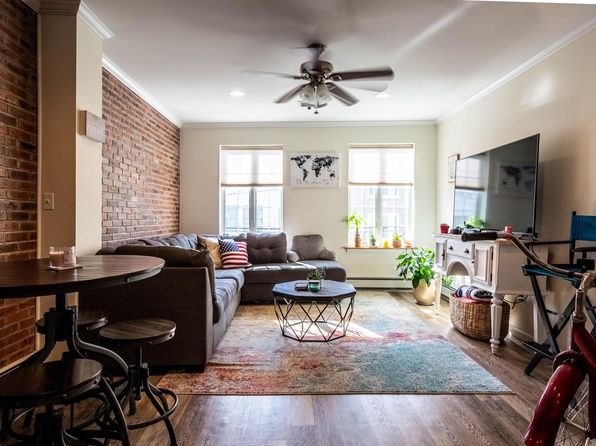 92 1st Ave APT 4