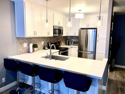 11645 Montana Ave APT 208, Los Angeles, CA, 90049