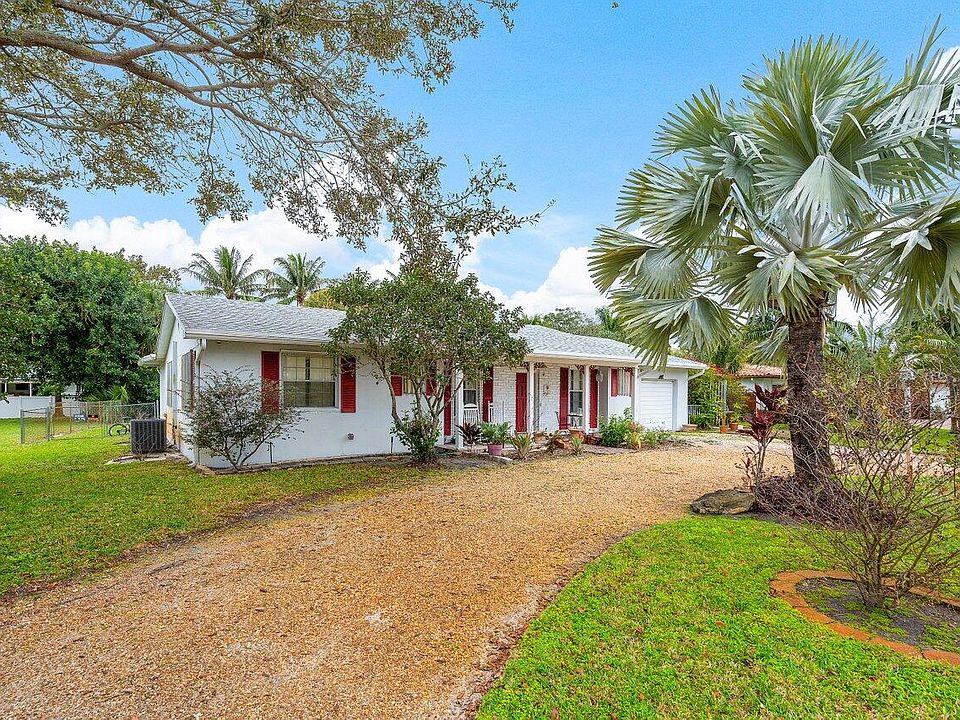 1st image of 7129 Venetian Way
