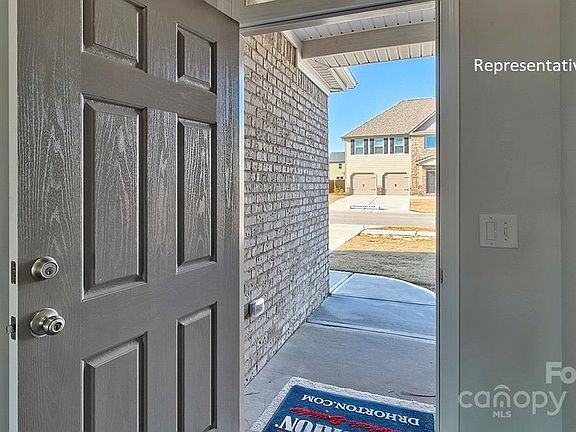 2nd image of 171 Giant Oak Ave