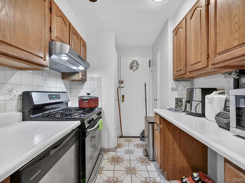 5 Fordham Hill Oval #9F, Bronx, NY 10468 | MLS #943490 | Zillow