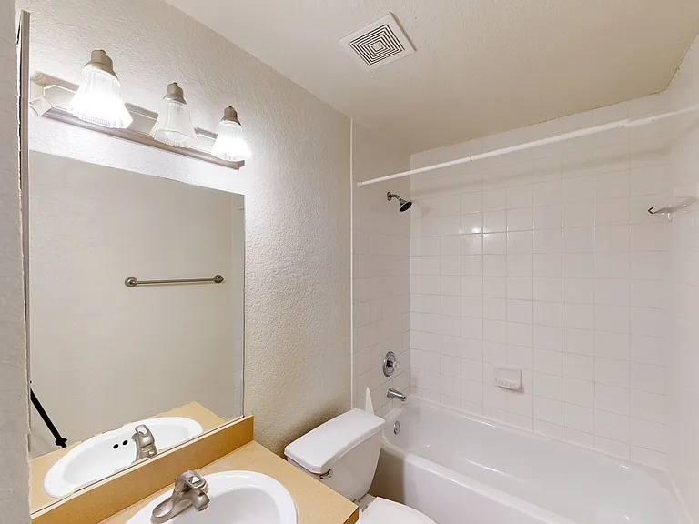The Breyley Apartments — Photo 79