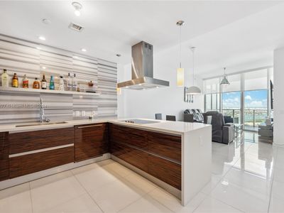 1100 Biscayne Blvd UNIT 4303, Miami, FL, 33132