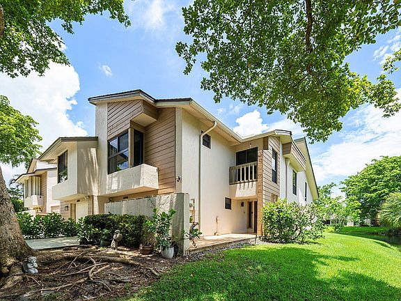 3rd image of 6096 Glendale Drive