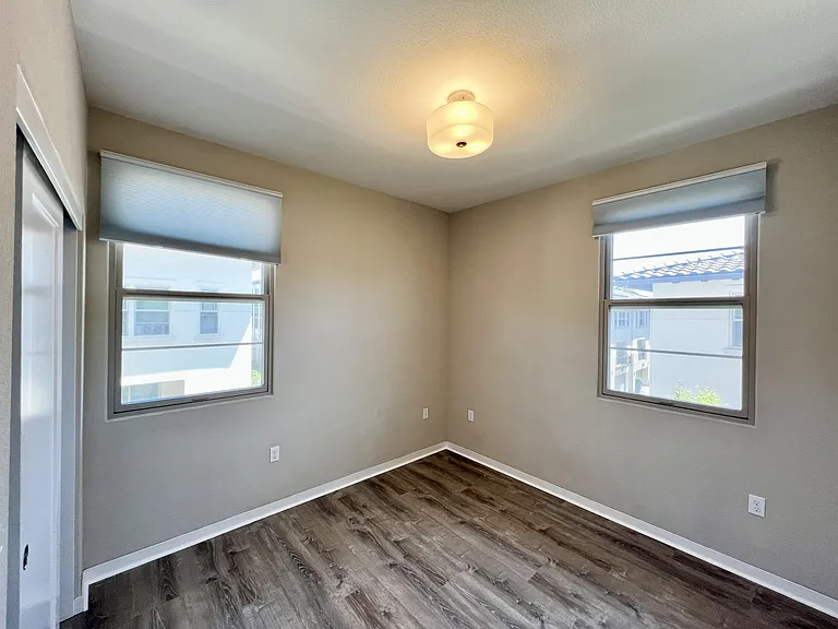 1060 Goldenstar Pl — Photo 12