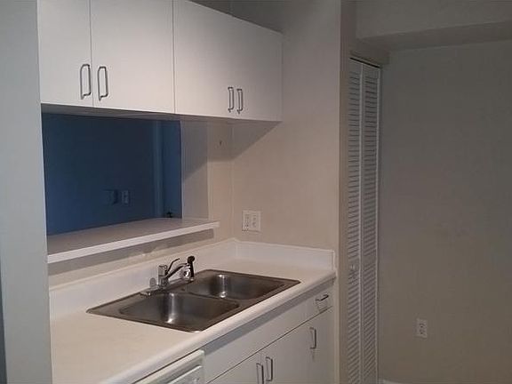4th image of 4840 N State Road 7 #6302