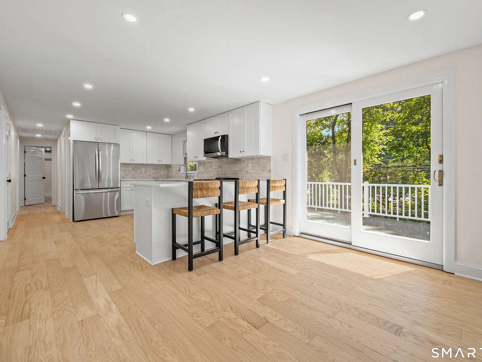 4 bed, 2.5 bath, 1885 sqft, $9,000 — Photo 3