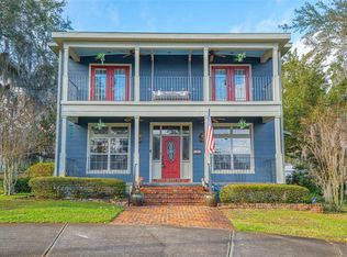 126 E Palmetto Ave, Howey In The Hills, FL 34737