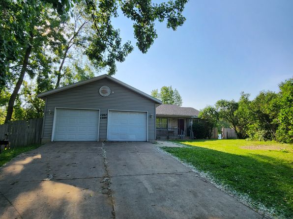 1209 Dale Ct NE #1