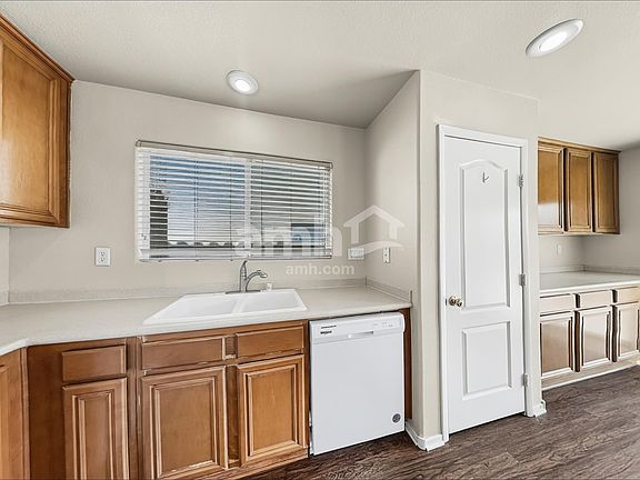 4th image of 6317 Climbing Vine Ave