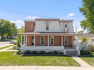 1802 Lincoln St, Blair, NE 68008