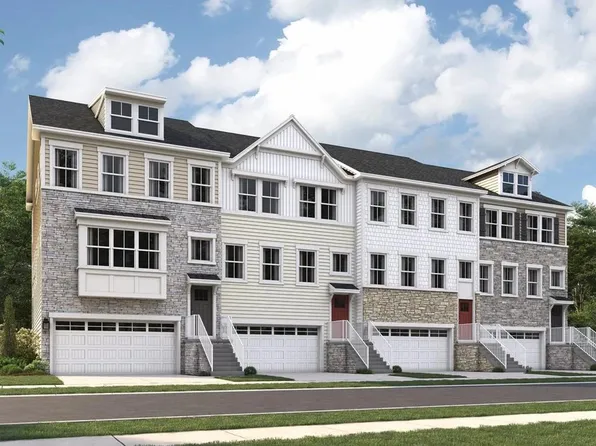 10790 Cosmic Pl, White Plains, MD 20695