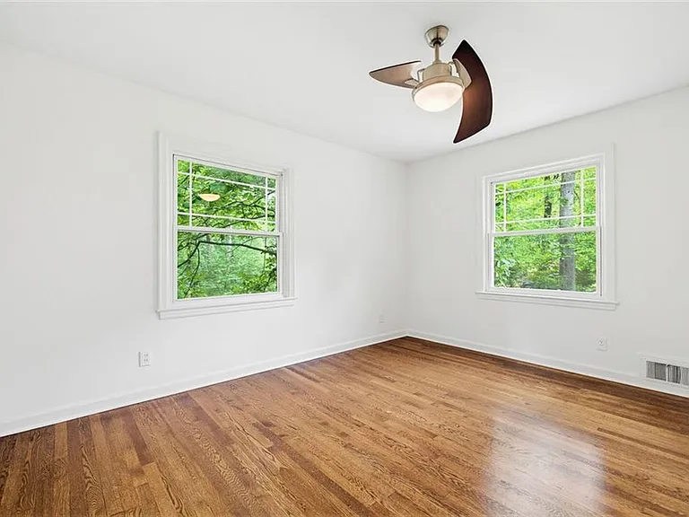 445 Forest Hills Dr — Photo 24