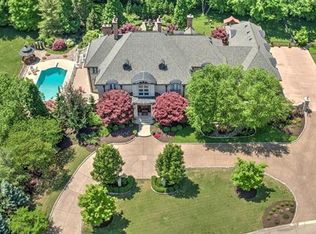 11 Apple Tree Ln, Saint Louis, MO 63124