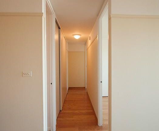 3rd image of 837 W Buena Ave #1226