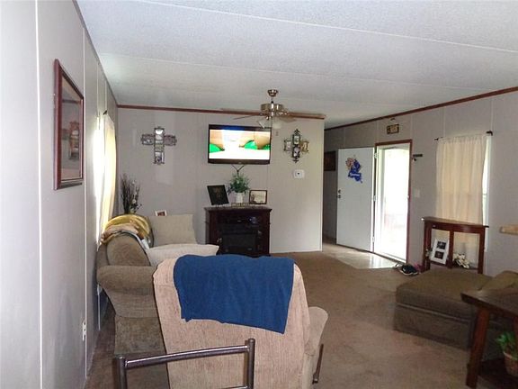 3rd image of 277 Grisville Ln
